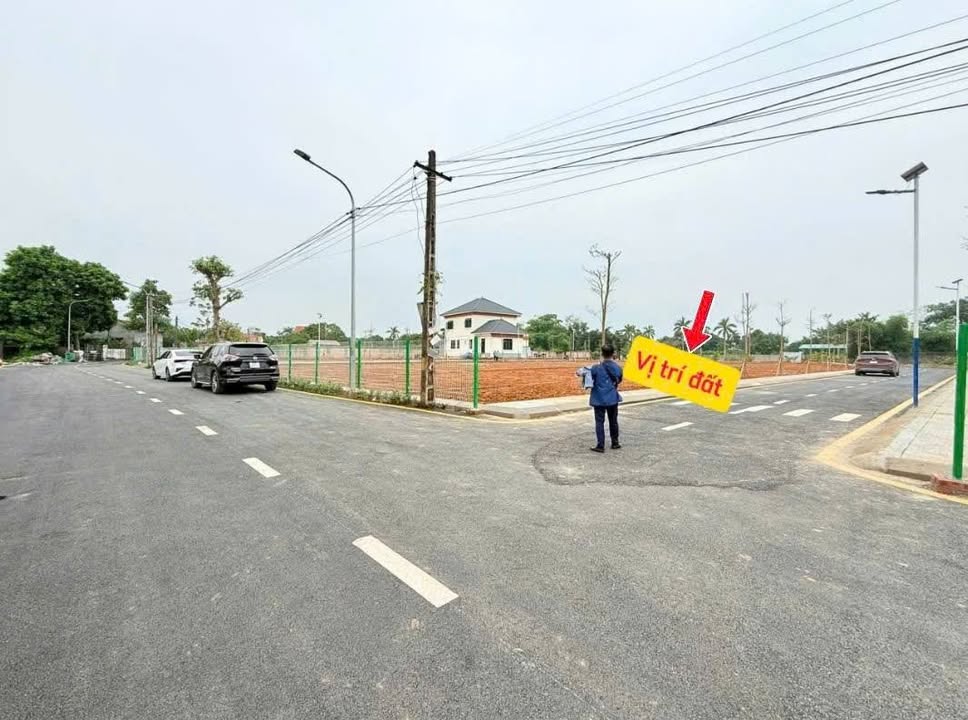 Đất nền Thị trấn Liên Quan 101m² giá thỏa thuận - Sổ đỏ chính chủ, vị trí đắc địa!