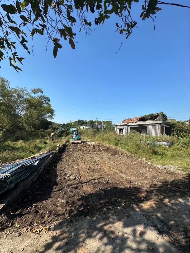 Đất nền Lệ Sơn Nam, Hòa Tiến, Đà Nẵng 240m² giá 2 tỷ - Vị trí thuận lợi, pháp lý rõ ràng!