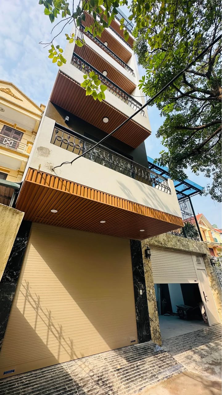 Nhà 7 tầng Xuân La, Tây Hồ 80m² giá 20 tỷ - Pháp lý chuẩn, sổ đỏ sẵn sàng sang tên!