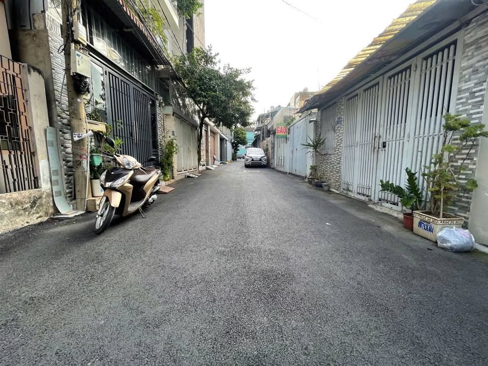 Đất nền Man Thiện Q9 90m² giá 6.x tỷ - Hẻm thông xe hơi đầy tiềm năng!