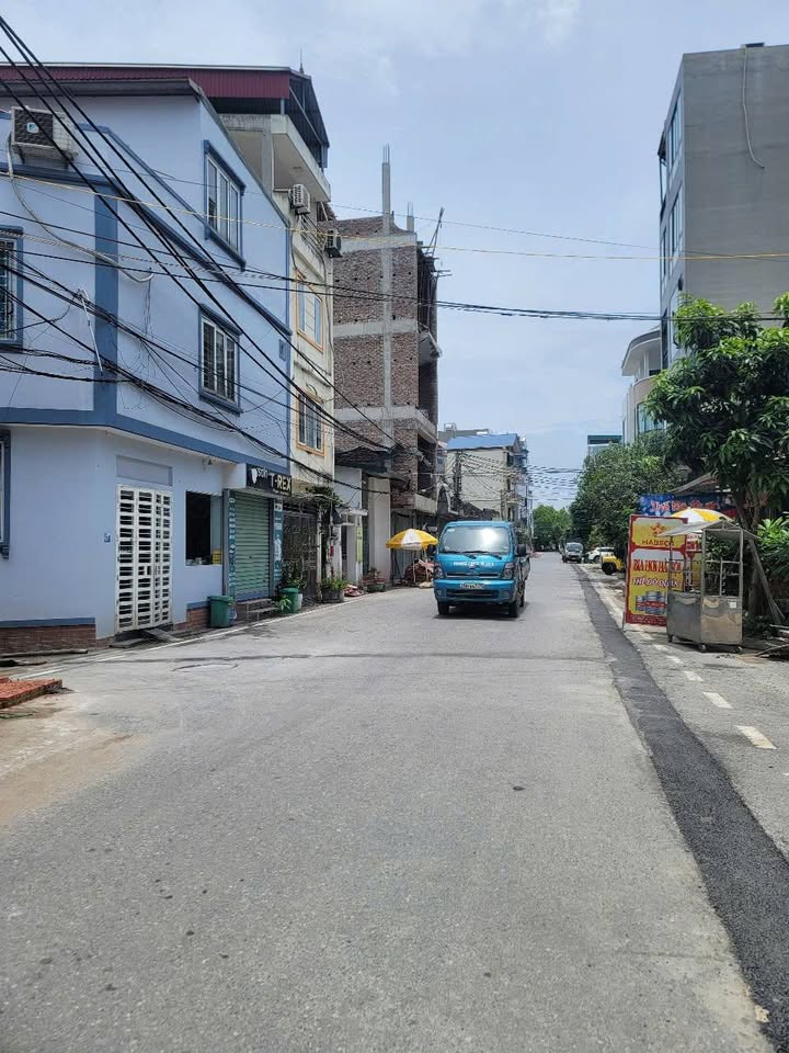 Nhà mặt đất thổ cư Yên Lũng 36m² giá 8 tỷ - Cơ hội vàng cho nhà đầu tư!