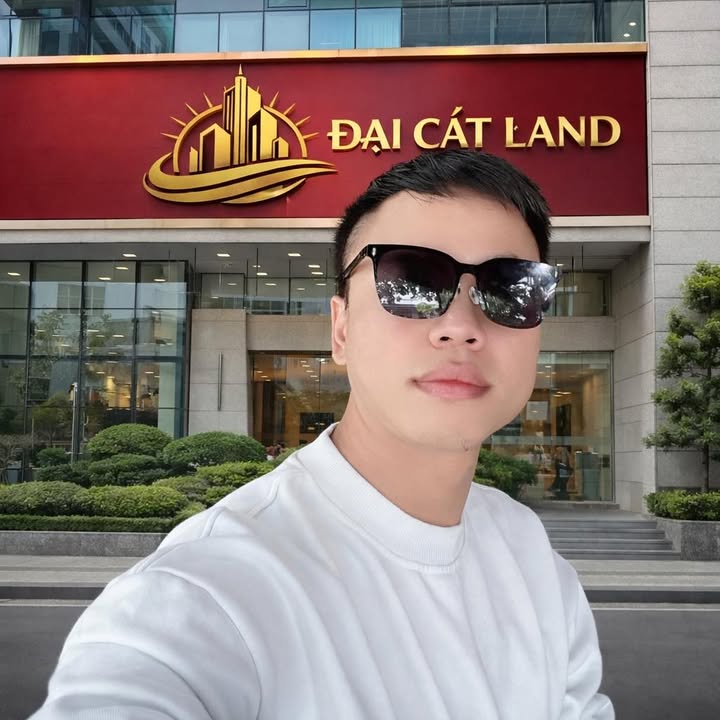 Nhà 2 tầng Mỹ An 7, Đà Nẵng 100m² giá 11 tỷ - Vị trí sát sông, gần biển!