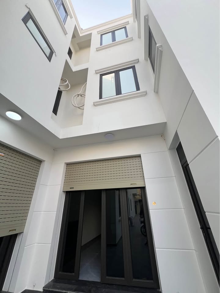 Nhà 3 tầng tại Phú Hải - Hải Phòng, 47m² giá 2 tỷ - Đầy đủ tiện ích xung quanh!