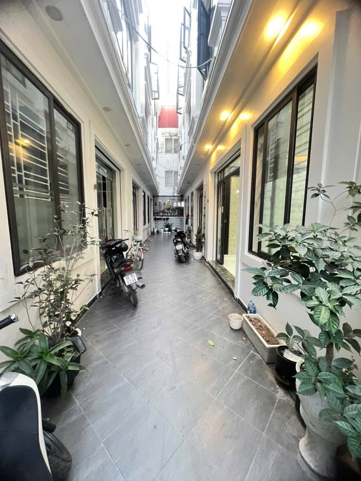 Nhà 3 tầng Miếu Hai Xã 44m² giá 3.15 tỷ - Sẵn sàng vào ở ngay!