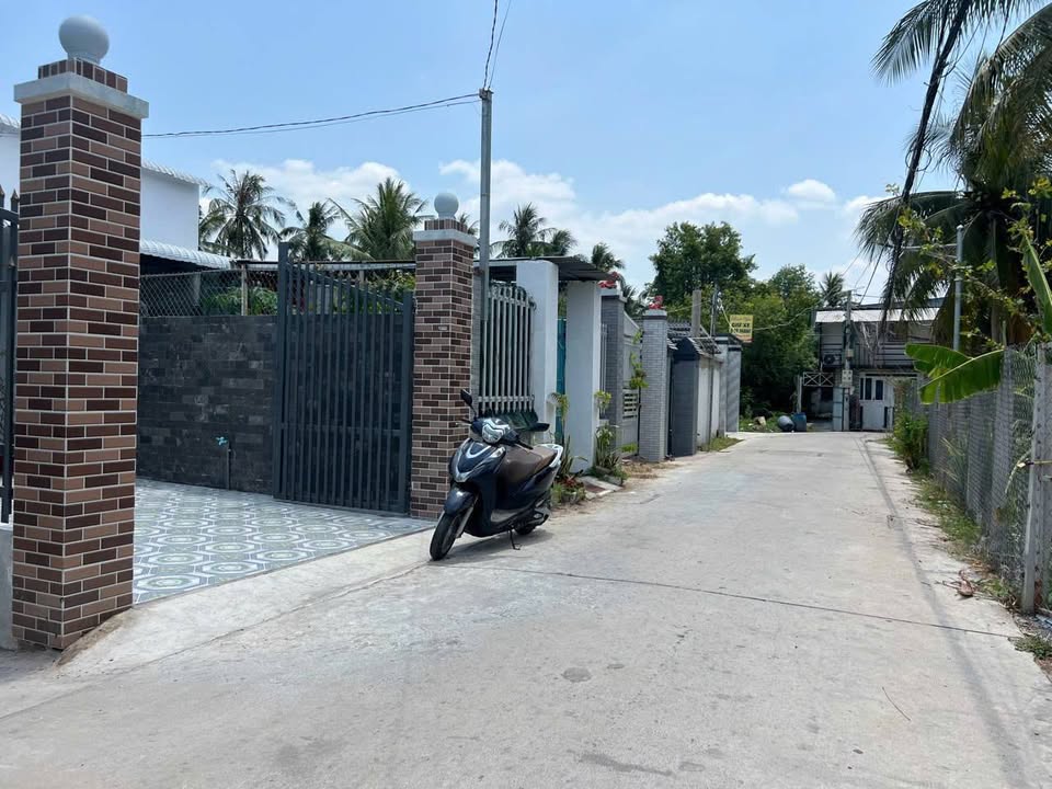 Nhà Hẻm Thầy Liền, Phường 6, TP Bến Tre 127m² giá 1.7 tỷ - Khu dân cư an ninh!