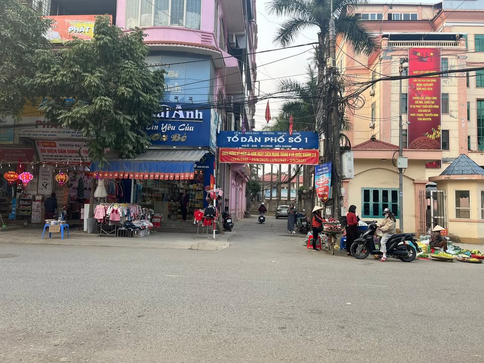 Nhà 2 tầng Bến Oánh, Phường Trưng Vương 99.6m² giá 3 tỷ - Sổ đỏ chính chủ, thuận tiện giao thông!