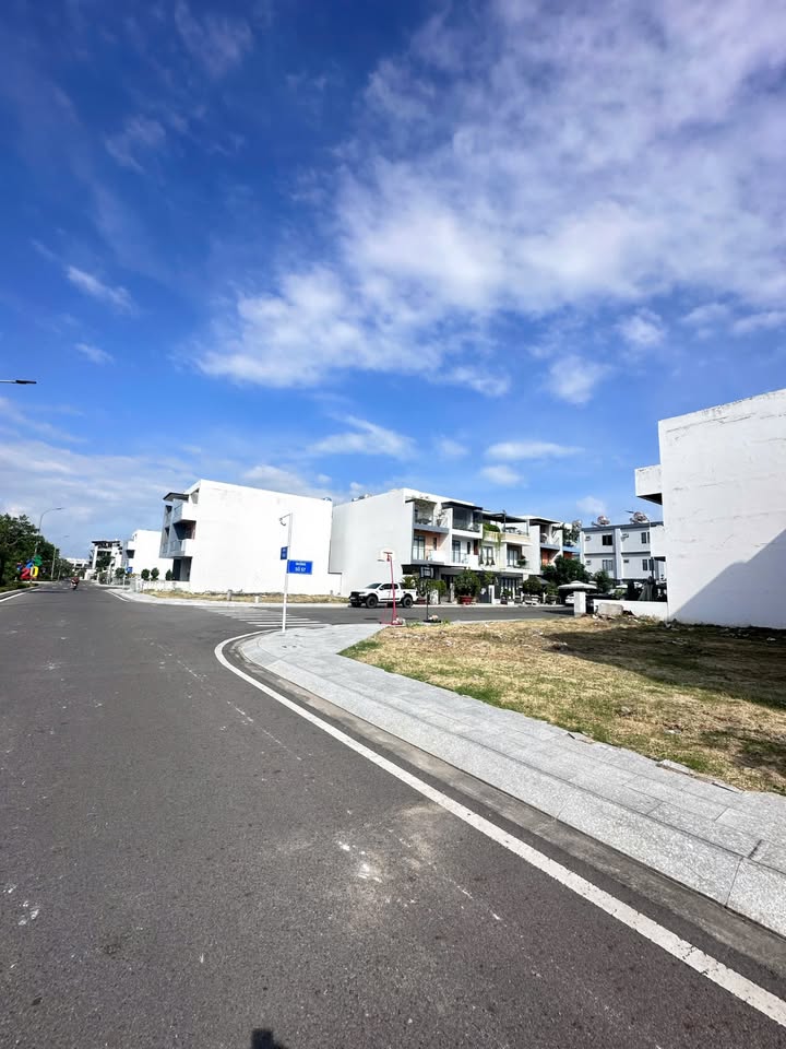 Đất nền Mỹ Gia Gói 8 Nha Trang 287.5m² giá 14.375 tỷ - Cơ hội đầu tư hiếm có!