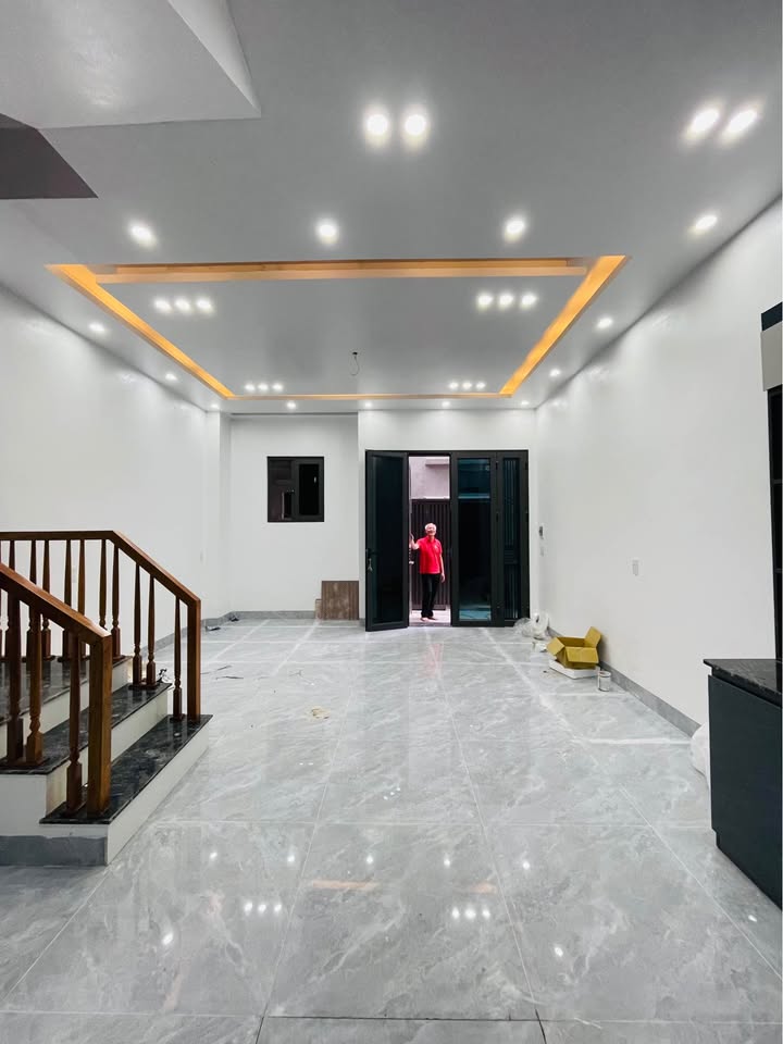 Nhà đẹp lô góc Kỳ Bá, Thái Bình 42m² giá chỉ 2 tỷ - Không thể bỏ lỡ!