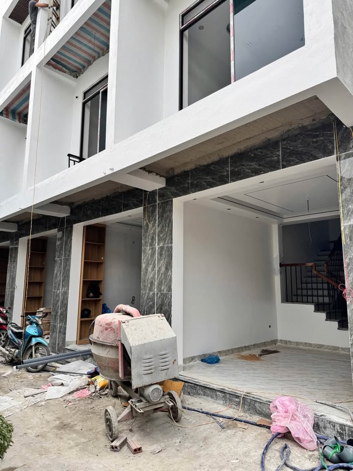 Nhà 3 tầng Đặng Tiến Đông 50m² giá 2 tỷ - Sổ đỏ chính chủ, full nội thất!