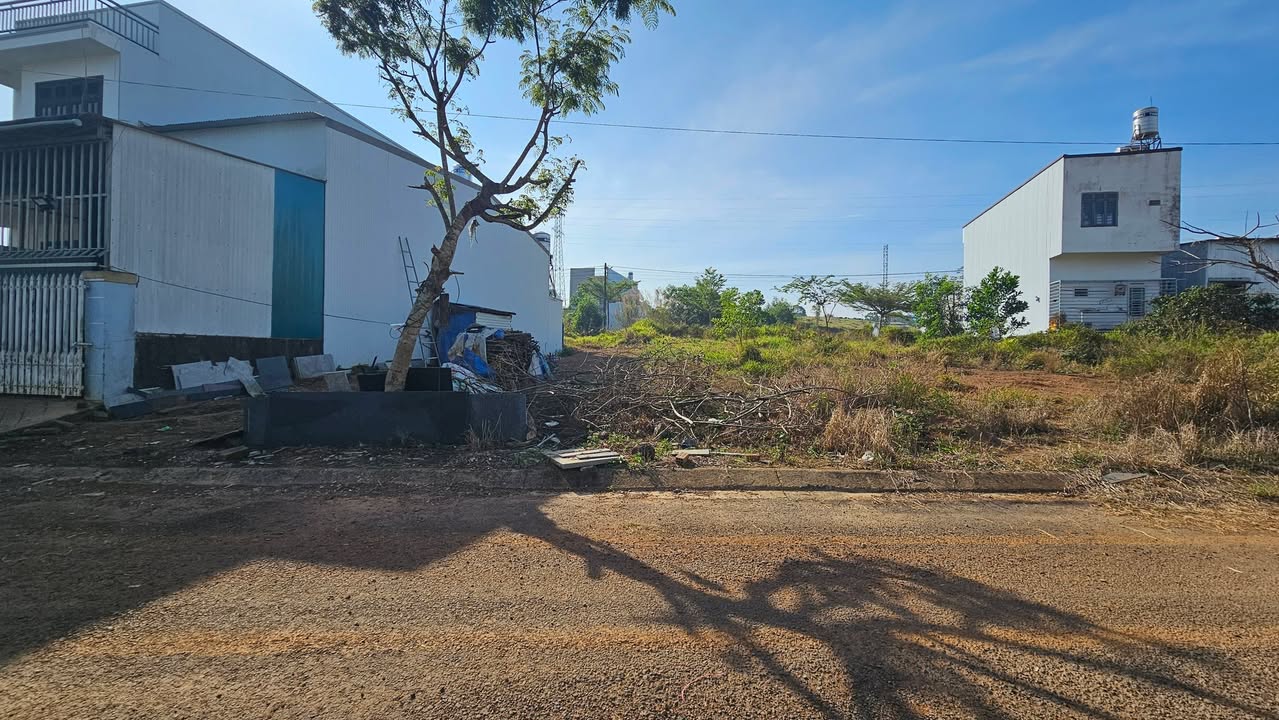 Lô đất Phường Lộc Sơn, Bảo Lộc 100m² giá 1.79 tỷ - Đầu tư lý tưởng!