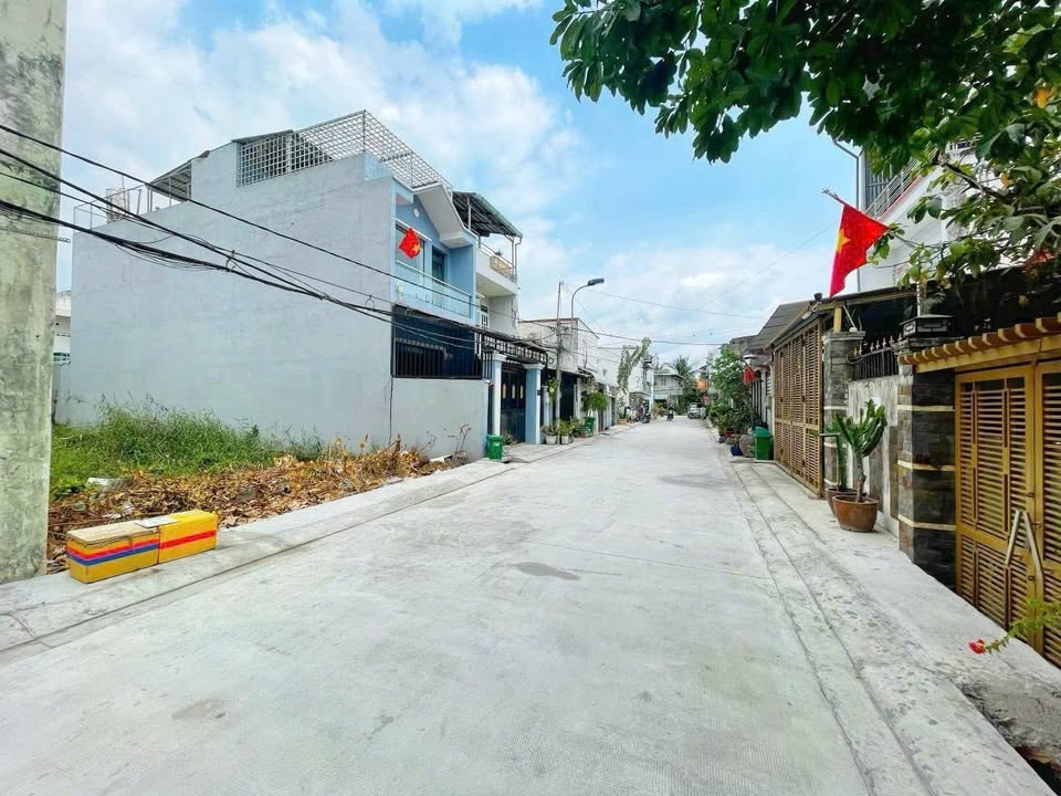 Đất nền hẻm xe hơi Lê Văn Lương, Quận 7, 176m² giá 8.7 tỷ - Pháp lý rõ ràng!