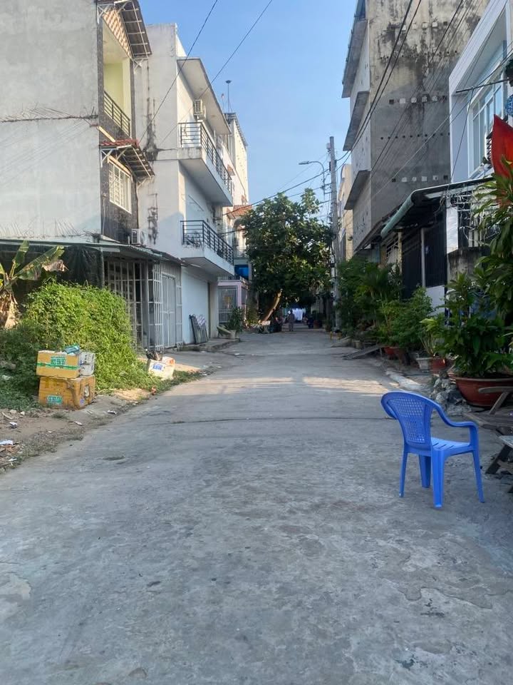 Đất hẻm xe hơi Lê Văn Lương, Quận 7, 134m² giá 4.9 tỷ - Sổ hồng riêng, xây dựng tự do!