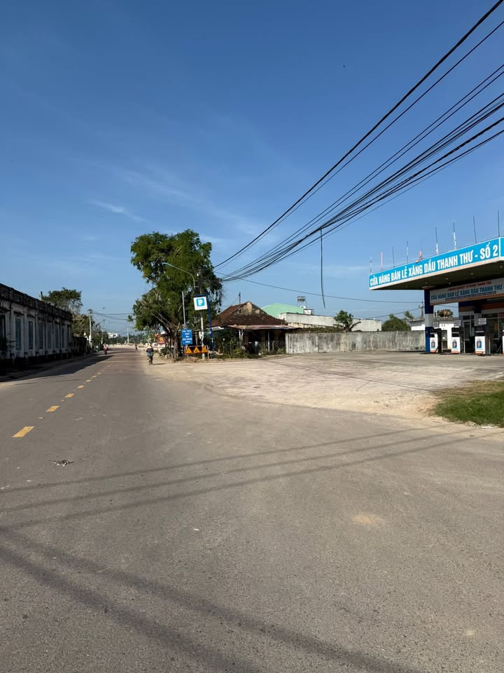 Bán FrontHouse mặt tiền Ngô Đức Đệ, An Nhơn 130m² - Giá chỉ 2.1 tỷ!