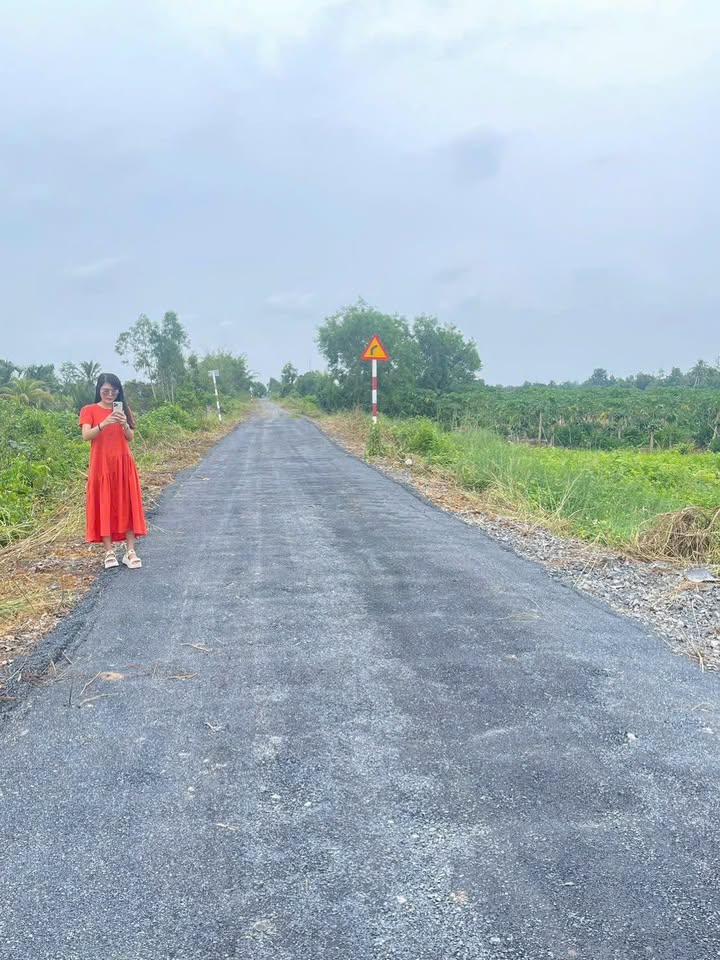 Đất nền thổ cư Thạnh Hòa, Bến Lức 100m² giá 385 triệu - View kênh thoáng mát quanh năm!