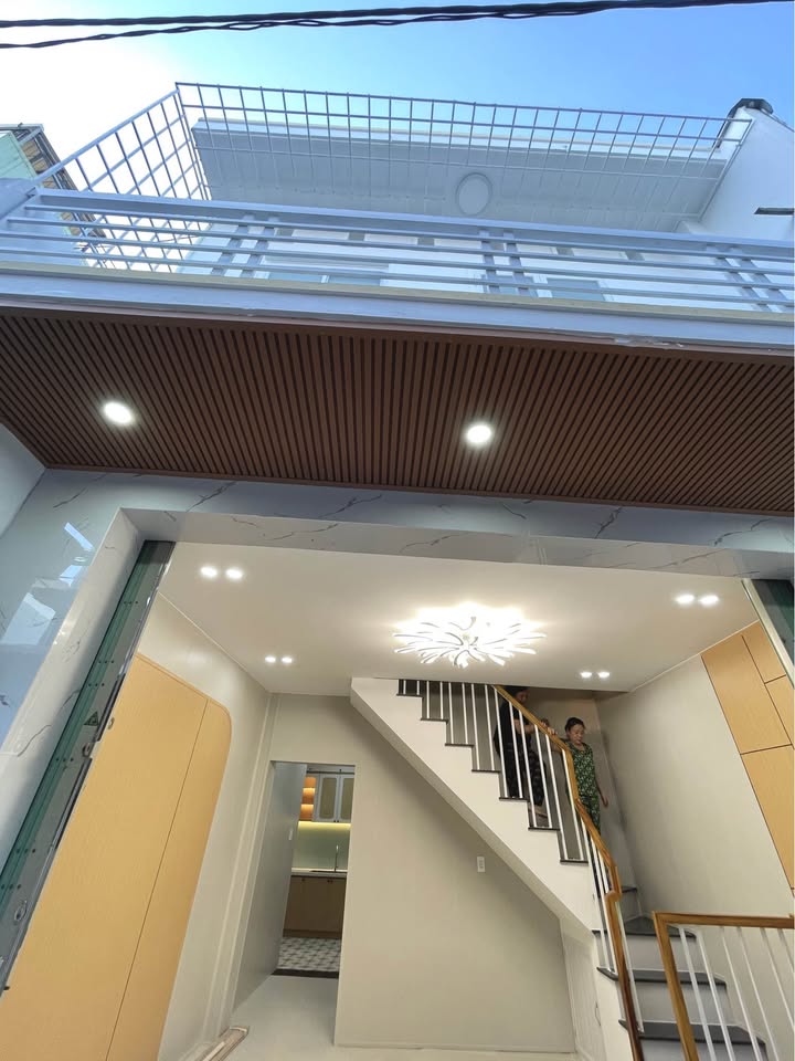 Bán nhà 2 tầng hẻm cạn Hoàng Văn Thụ, Quy Nhơn 40.2m² - Chính chủ, giá thương lượng!