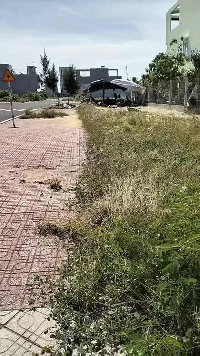 Nhà phố Khu Đấu Giá Đường 14, TP Tuy Hòa 117.2m² giá 6.9 tỷ - Lô góc mặt tiền cực đẹp!