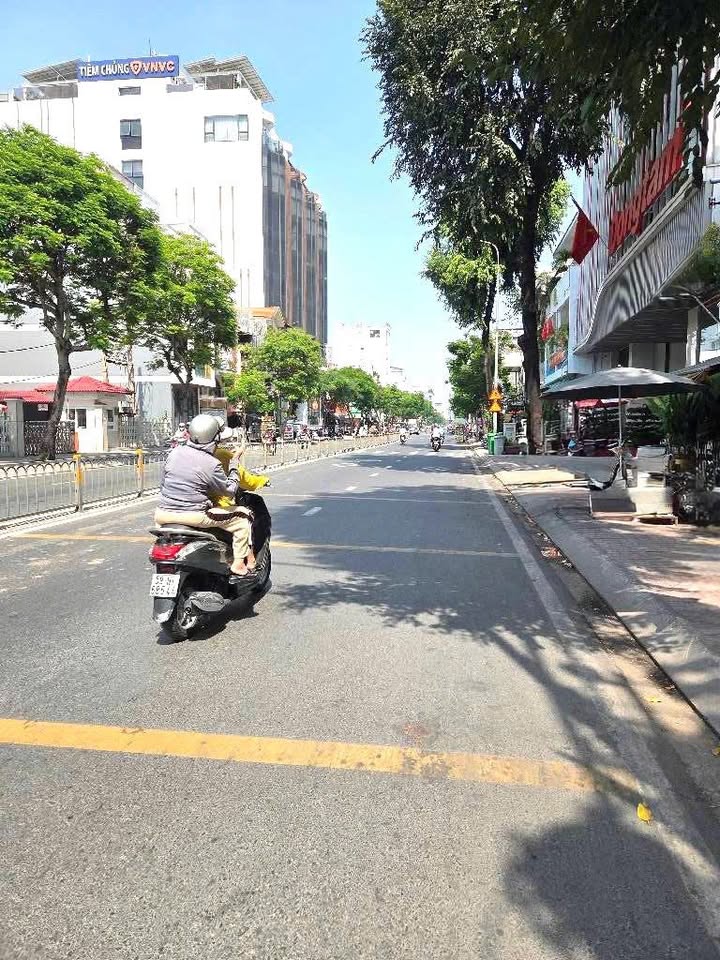 Nhà mặt tiền Nguyễn Văn Luông, Bình Chánh 64m² giá 14 tỷ - Kinh doanh sầm uất!