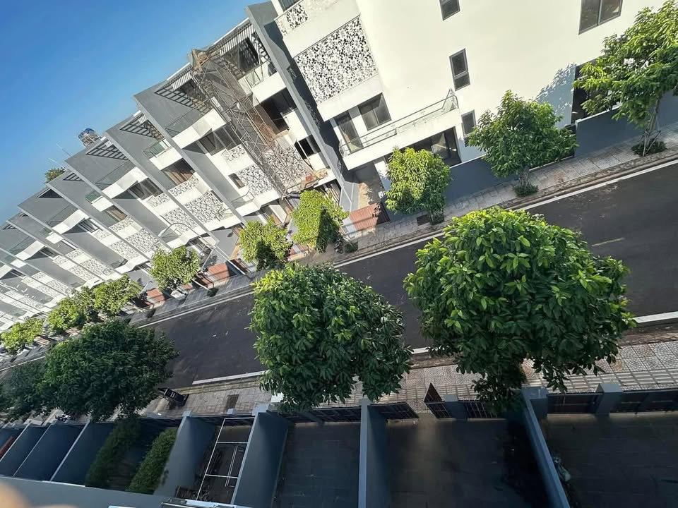 Shophouse 4 tầng tại Thành Phố Cà Phê, 125m² giá 9.999 tỷ - Cơ hội đầu tư hiếm có!