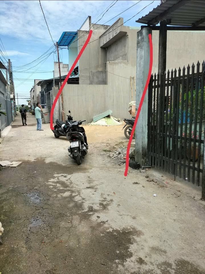 Đất nền Thái Hòa Tân Uyên 180m² giá 2.78 tỷ - Sổ riêng, vị trí đẹp!