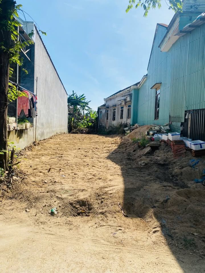 Bán đất Khối 1, Thị trấn Phú Phong, 171m² giá 1 tỷ - Sổ Hồng chính chủ