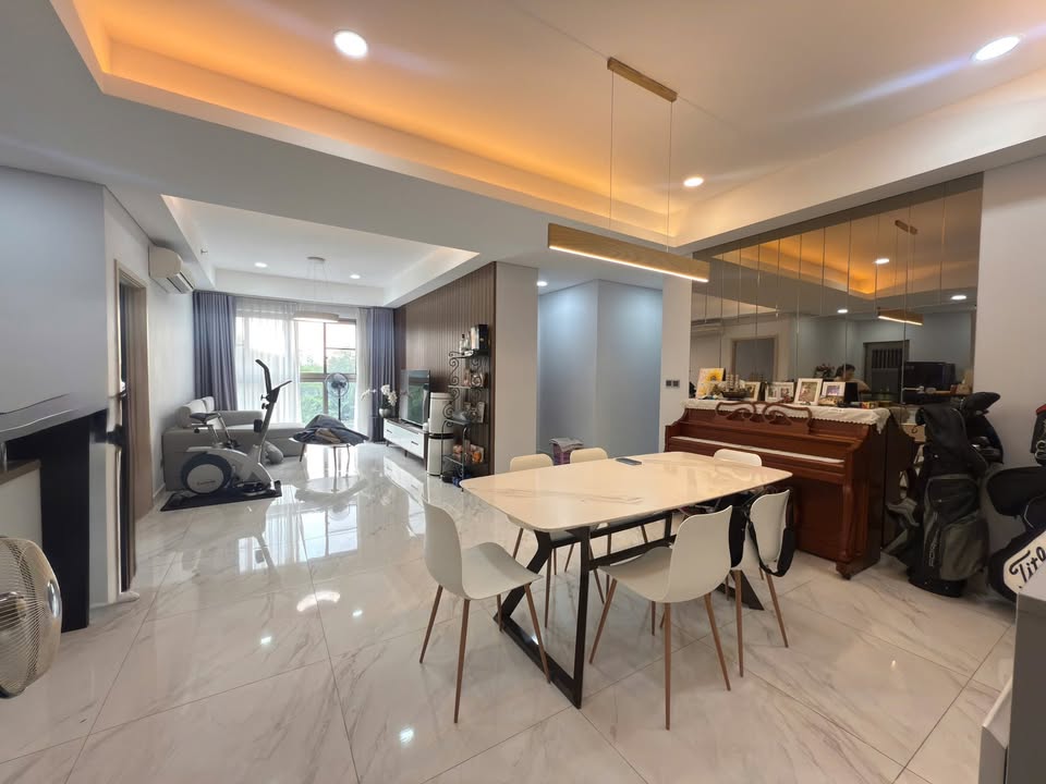 Căn hộ Midtown View Sông Quận 7 155m² giá 42 triệu - Full nội thất sang trọng!