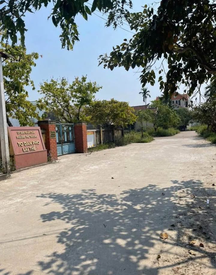 Lô đất đẹp tại Phường Mỹ Thượng, TP Huế 121m² giá 2.6 tỷ - Vị trí đắc địa gần sân bóng Lại Thế!