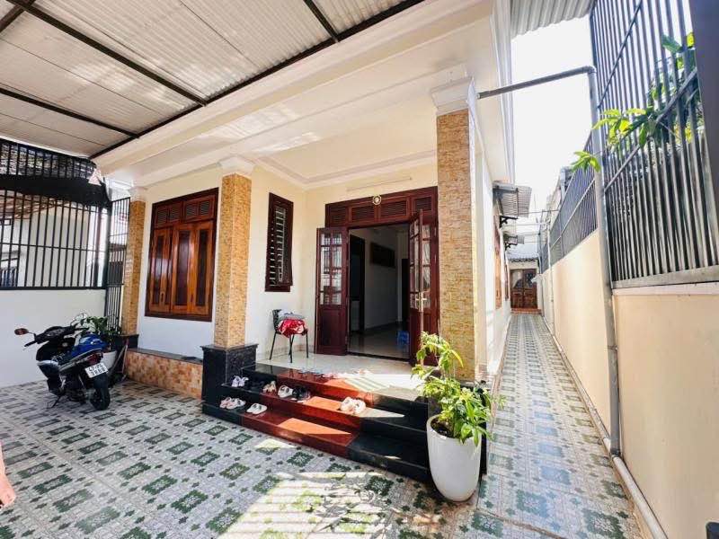 Nhà Mái Thái Đường Y Ơn, Buôn Ma Thuột 215m² giá 6.4 tỷ - Đầu tư lý tưởng!