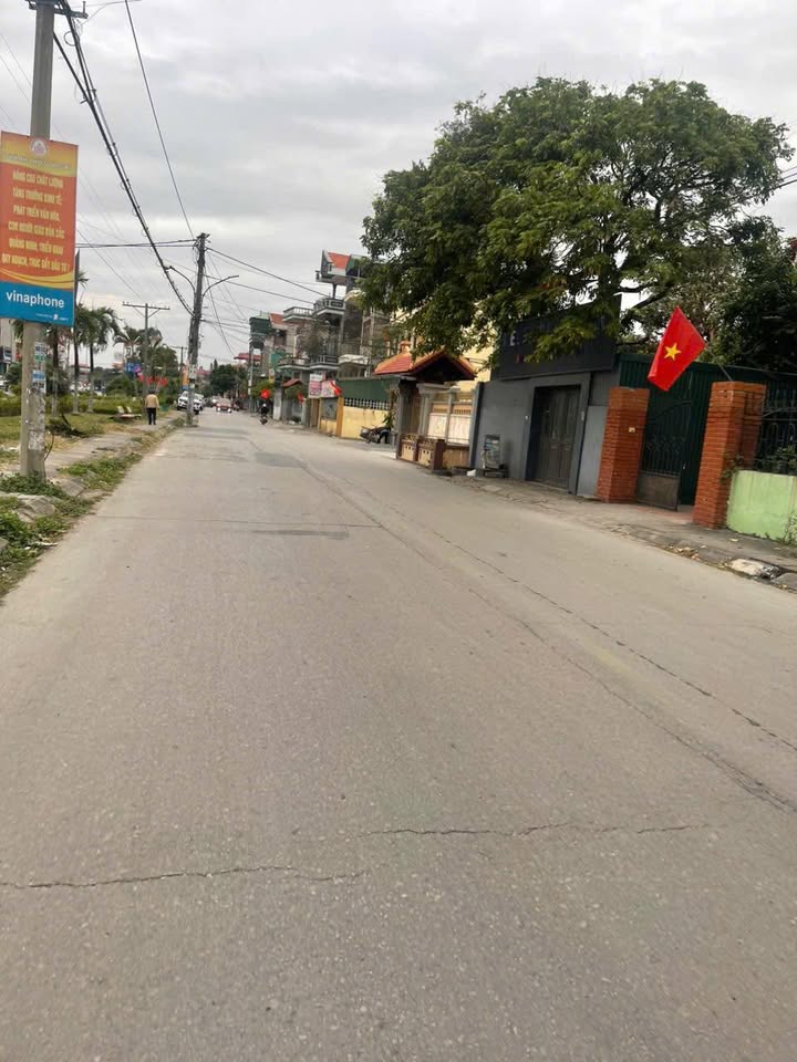 Đất nền Quận Tây Hồ 160m² giá 2 tỷ - Kinh doanh sầm uất ngay mặt đường chính!