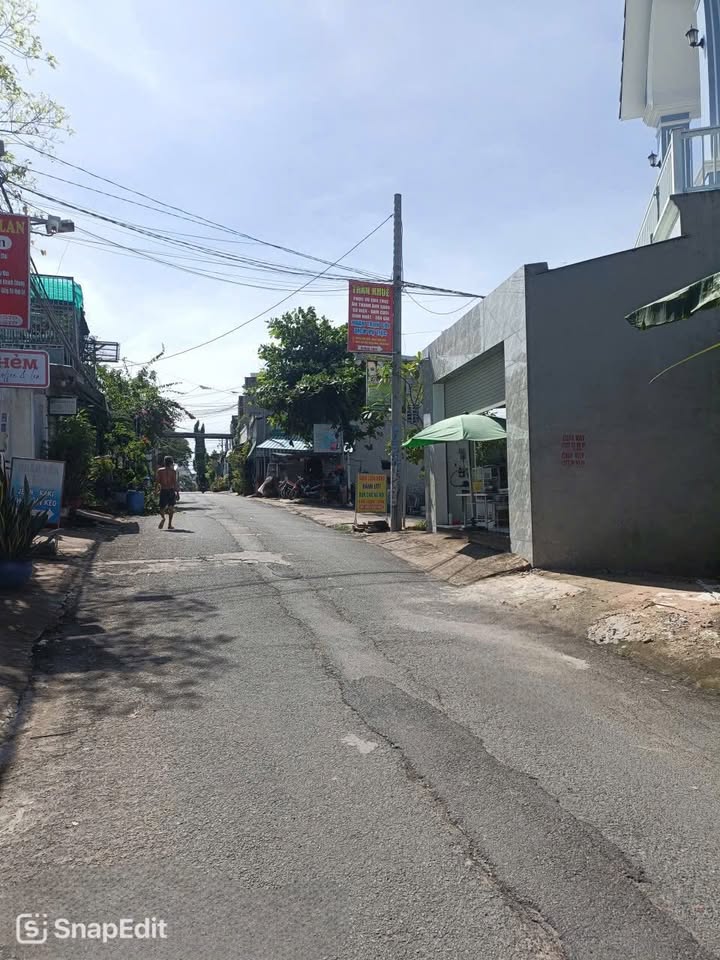 Nhà hẻm ô tô Phường Long Bình 70m² giá 1.699 tỷ - Kinh doanh thuận lợi!