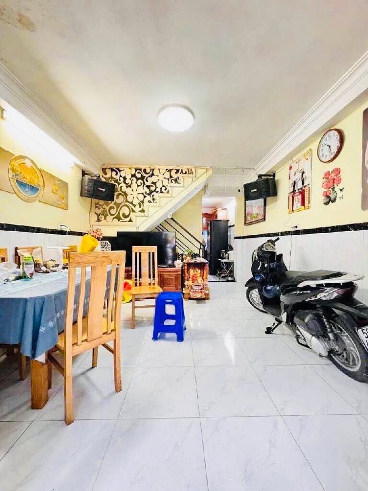 Nhà đẹp Quận Bình Tân 35m² giá 4.3 tỷ - Sẵn sàng vào ở ngay!