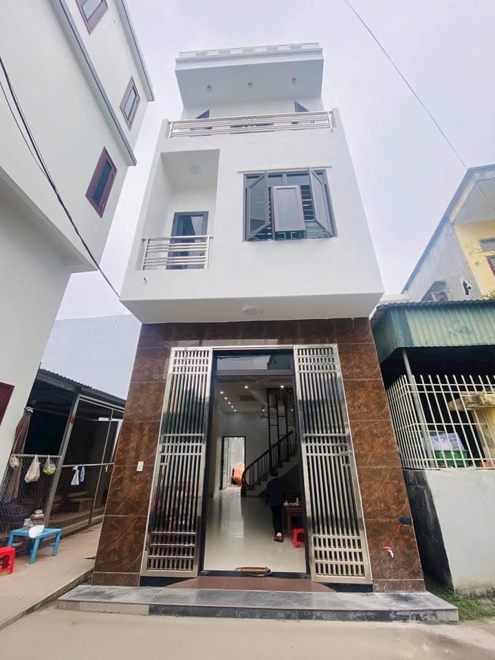 Nhà đẹp hướng Đông Nam tại Thị trấn Diêm Điền 45m² giá 2 tỷ - Thiết kế hiện đại, sẵn sàng ở ngay!