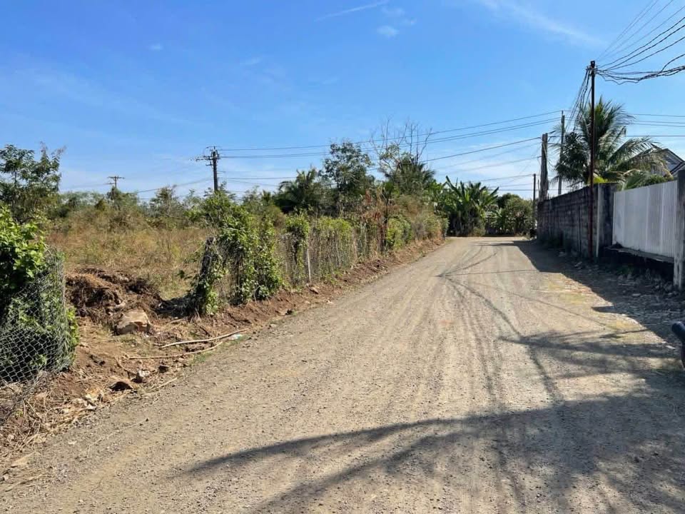 Đất thổ cư Thôn 8 Cư Êbur 270m² giá 780 triệu - Sổ hồng chính chủ!