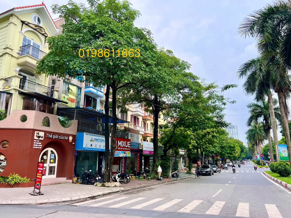 Nhà liền kề Văn Quán 105m² giá 33.6 tỷ - Đầu tư lý tưởng với nội thất cao cấp!