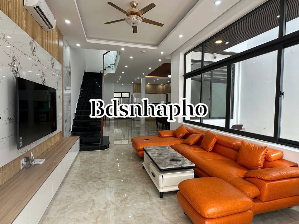 Cho thuê mặt bằng kinh doanh đường 2/9, Hải Châu, 55m² - Vị trí đắc địa, sẵn sàng hoạt động!