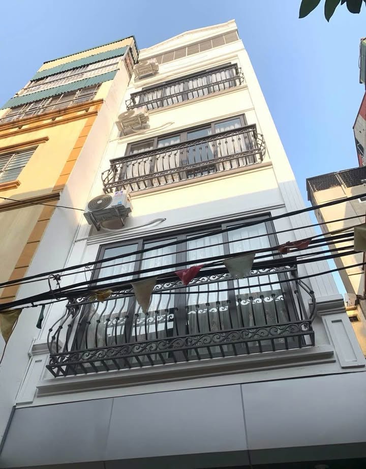 Nhà riêng Phố Ngô Thì Nhậm Hà Đông 40m² - Xây mới 5 tầng thang máy, vị trí đắc địa!