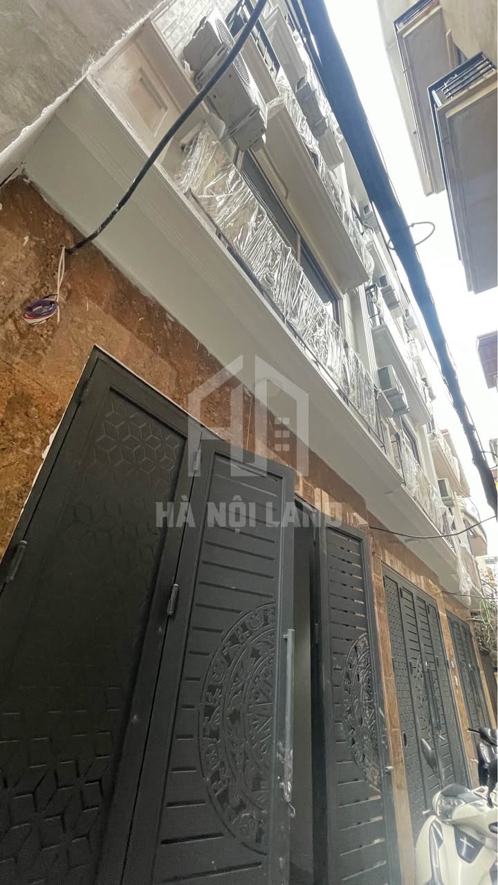 Nhà Tây Hồ 52m² giá thỏa thuận - Kinh doanh sầm uất, ô tô tránh nhau!