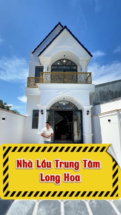 Nhà lầu mái Thái Phường Long Hoa 110m² giá 2.45 tỷ - Vị trí đắc địa, phong thủy tốt!