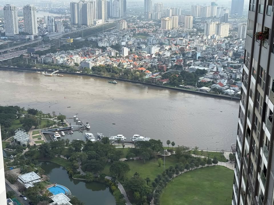 Căn hộ 3PN Landmark 81 Quận Bình Thạnh 118m² giá 15.2 tỷ - View sông thoáng mát!