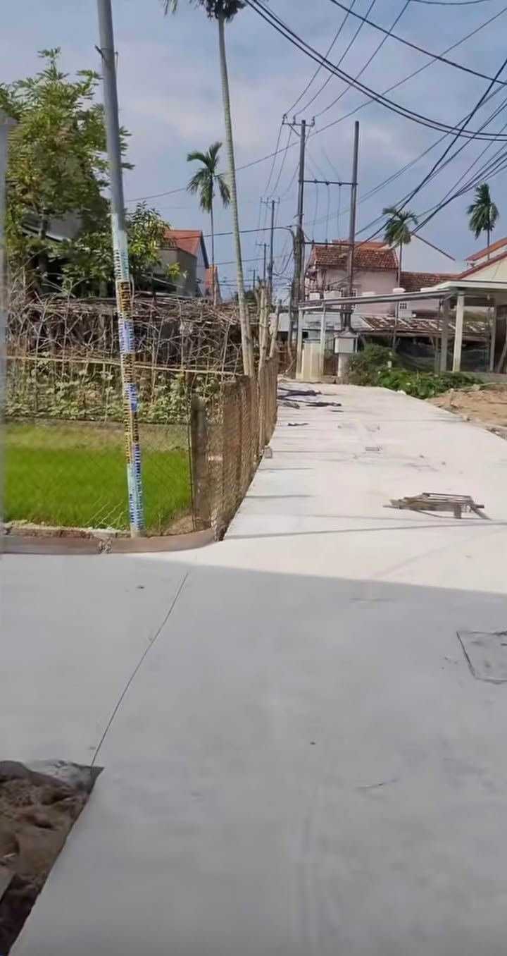 Đất nền kiệt Hùng Vương, Hội An 125m² giá 2 tỷ - Vị trí đắc địa gần phố cổ!