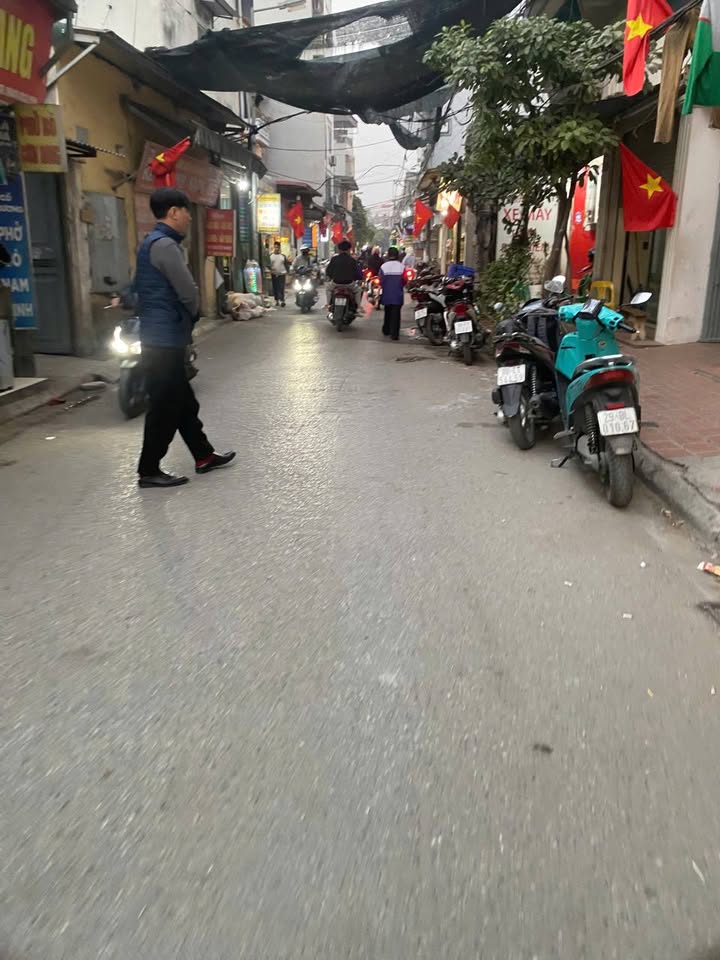 Nhà mặt tiền kinh doanh 50m² Quốc lộ 32, Hoài Đức - Giá chỉ 6 tỷ!