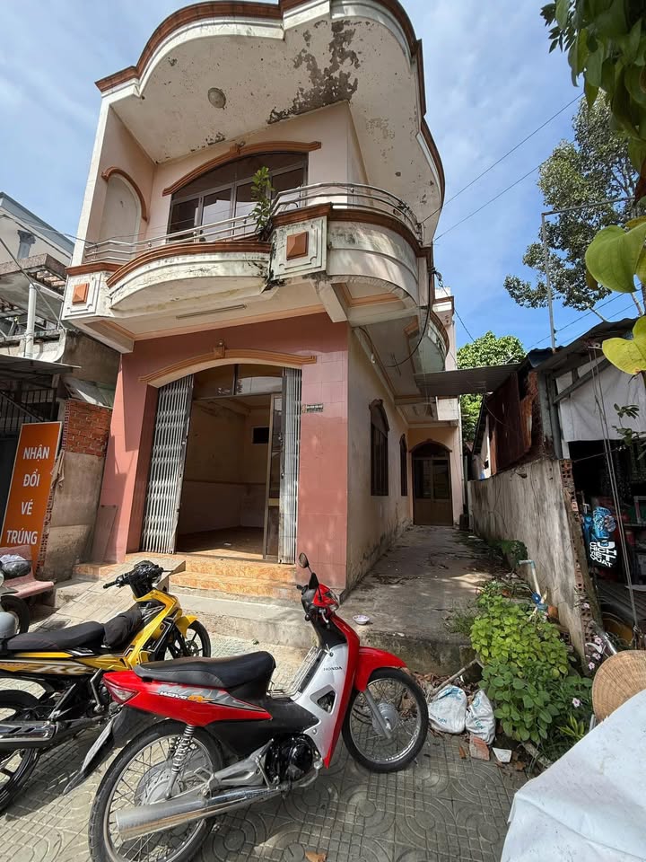 Nhà mặt tiền Nguyễn Thái Học, Trần Quốc Tuấn 6.27x14.62m - Phù hợp kinh doanh tốt!