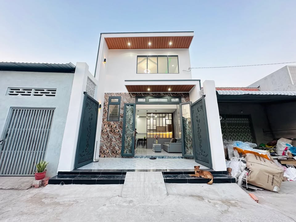 Nhà phố 72m² Khu phố Bình Tạo, Đồng Tháp giá 1.68 tỷ - An ninh, tiện ích đầy đủ!