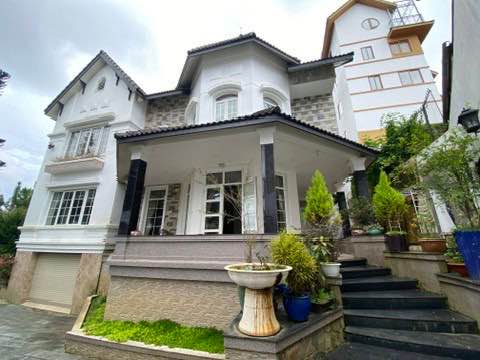 Biệt thự Triệu Việt Vương, Đà Lạt 435m² giá 22 tỷ - Cơ hội đầu tư hiếm có!