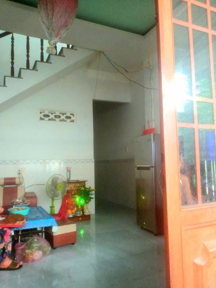 Nhà hẻm xe máy Cầu Dứa, Phường Phương Sài, Nha Trang 75m² giá 2.1 tỷ - Đất vuông vắn, sẵn sàng ở ngay!