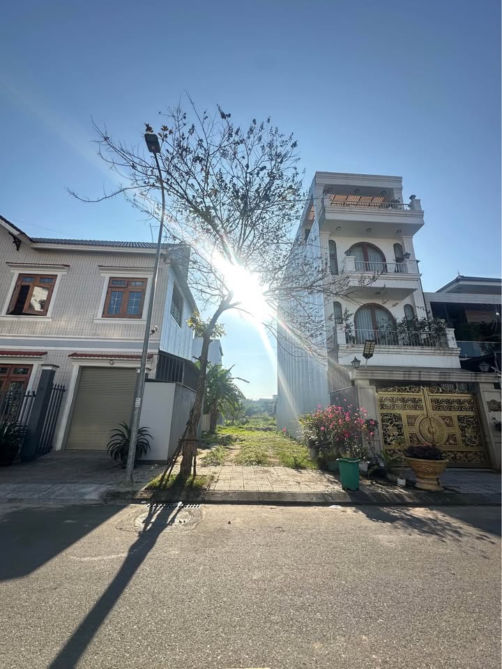 Đất nền Khu E Kim Long Đà Nẵng 100m² giá 7 tỷ - Vị trí siêu đẹp, đầu tư sinh lời!