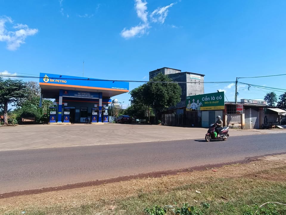 Nhà Mặt Tiền Kinh Doanh Đường Y Ngông, Thị Trấn Quảng Phú 180m² - Giá Tốt Thương Lượng!