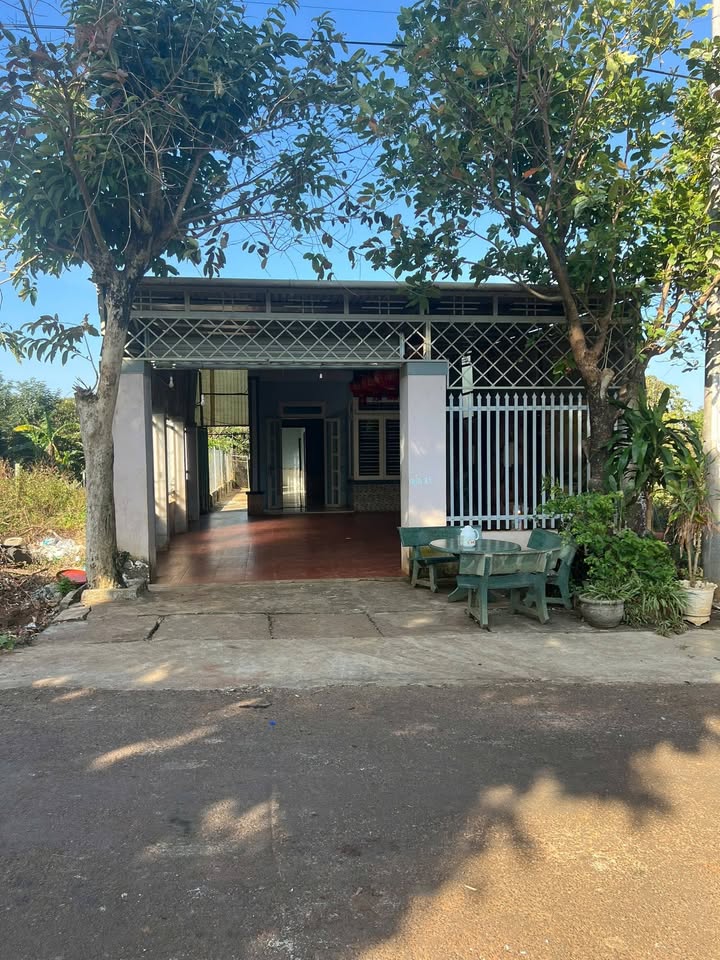 Nhà cấp 4 Thôn 4, Bmt 280m² giá 2.79 tỷ - Sân rộng đậu 4 ô tô!