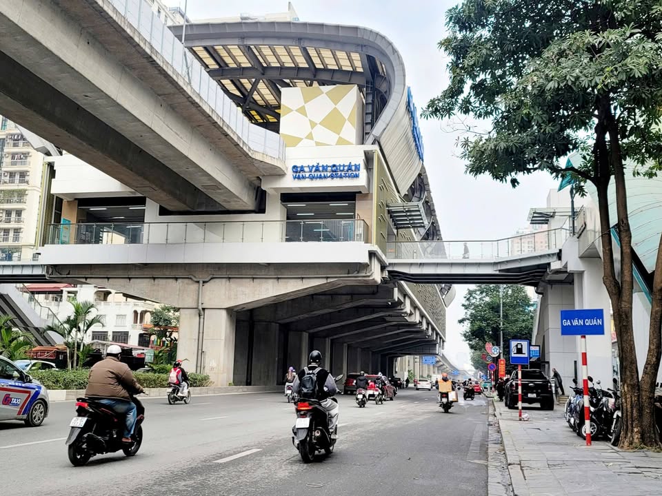 Nhà phố Trần Phú, Văn Quán, 40m² giá 11 tỷ - Sẵn sàng vào ở!