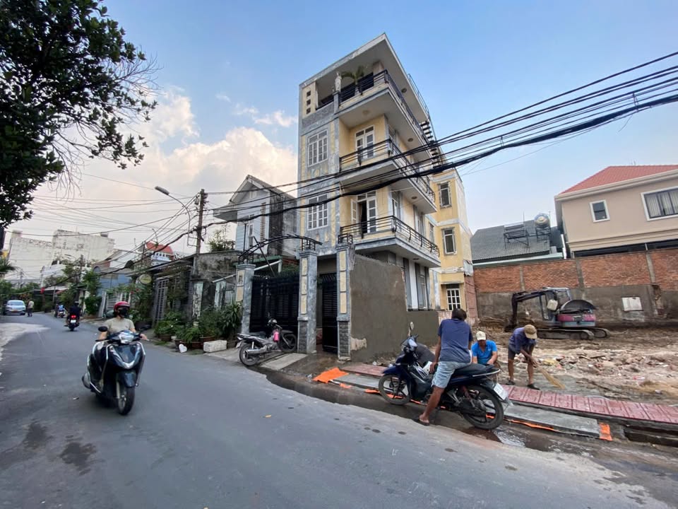 Nhà mặt tiền đường Tam Bình Thủ Đức 80m² giá 6 tỷ - Sổ hồng chính chủ, liên hệ ngay!