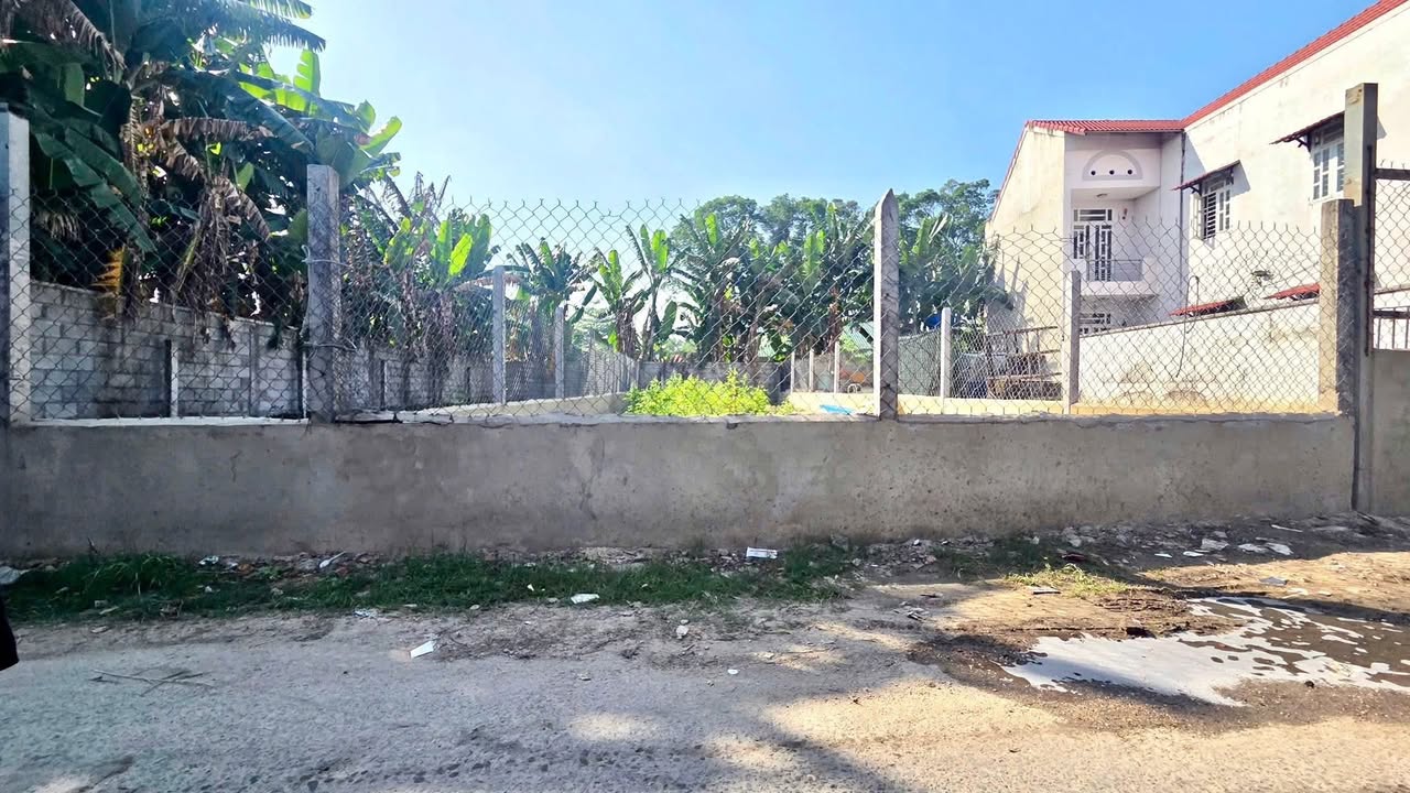 Đất thổ cư 132m² Hóc Môn giá 3.45 tỷ - Sổ hồng riêng, hẻm xe hơi rộng rãi!